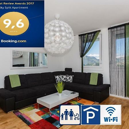 Sky Split Apartment Luaran gambar