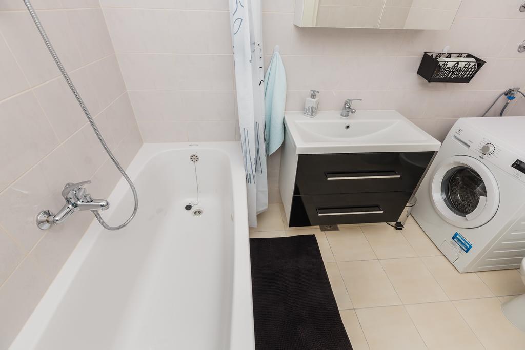 Sky Split Apartment Luaran gambar