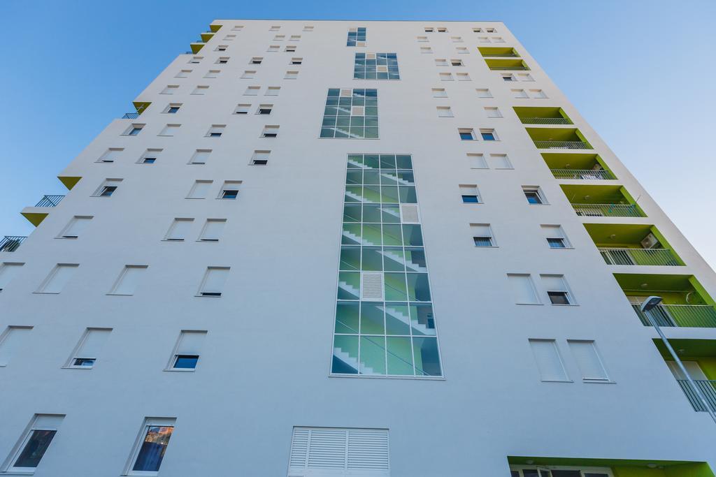Sky Split Apartment Luaran gambar